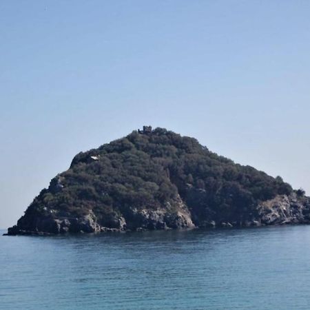 Golfo Dell'Isola Appartamento Spotorno Extérieur photo